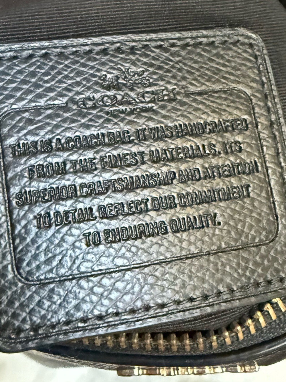 Coach North/South Crossgrain Leather Crossbody Swingpack
Style F36063V 🖤 - Picture 9 of 10